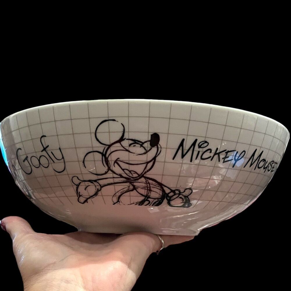 Disney SKETCHBOOK Character Serving Bowl Mickey Minnie Goofy Pluto Donald 9"